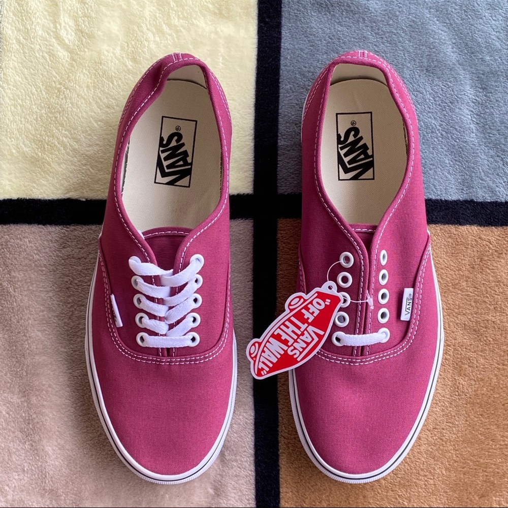 NIB Dry Rose Vans